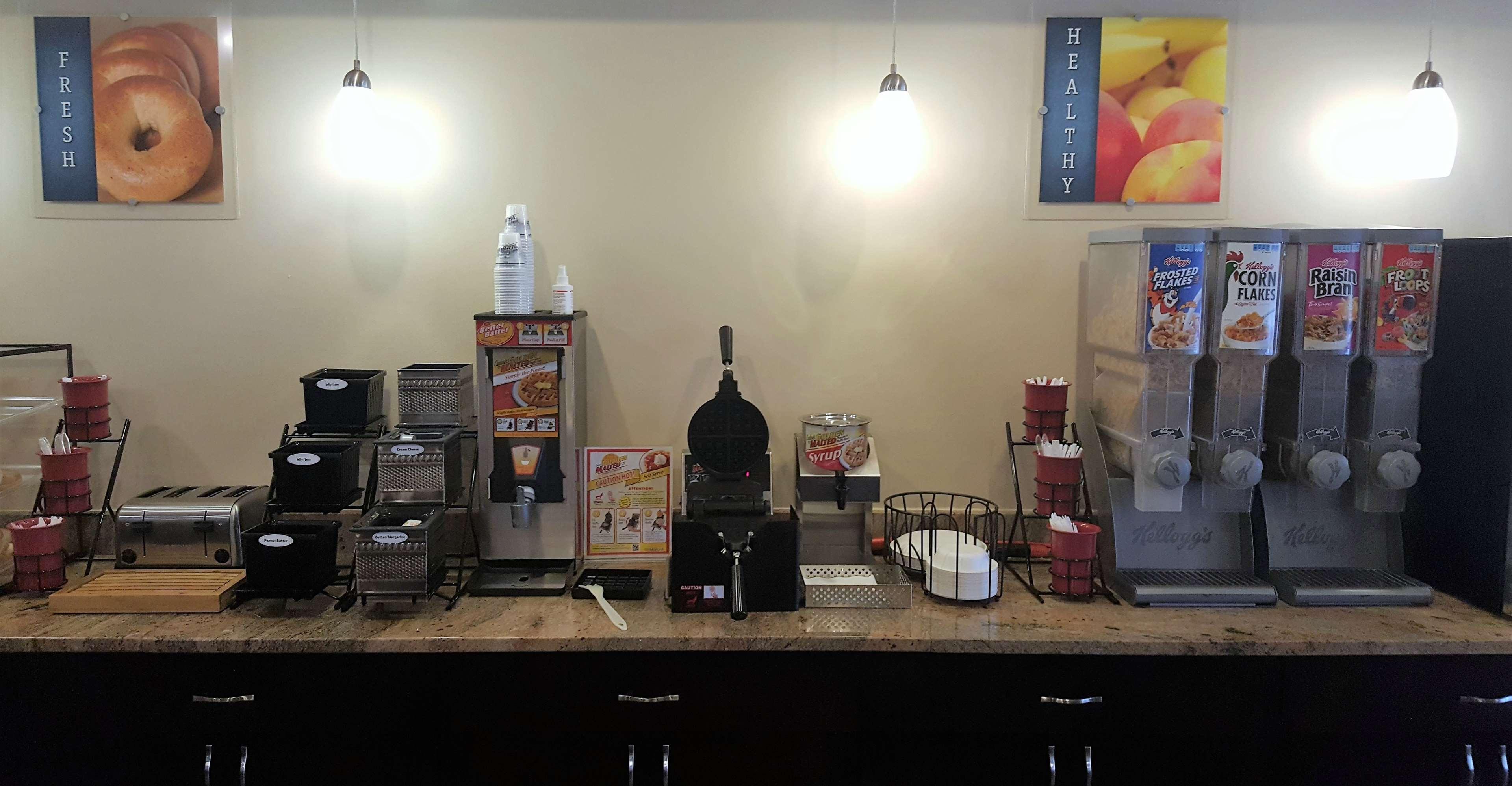 贝斯特韦斯特橡树印度酒店 切斯特顿 外观 照片